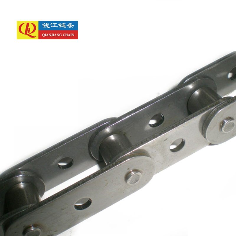 Dvojité dopravníkové reťaze so stredovými otvormi